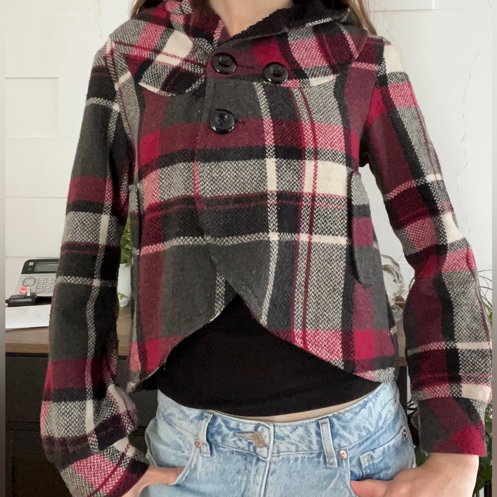Cute Plaid/Tartan Buttons Jacket Pink Black and White 2000s City Girl